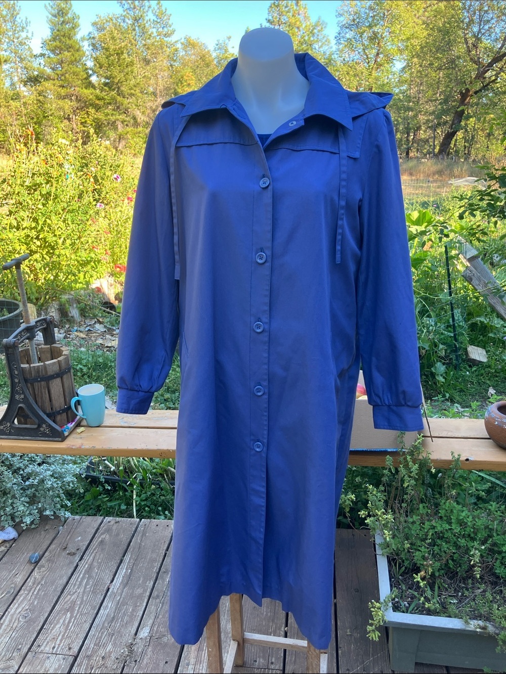 Vintage 80’s Sears raincoat fully lined removable hood size 16 / L periwinkle